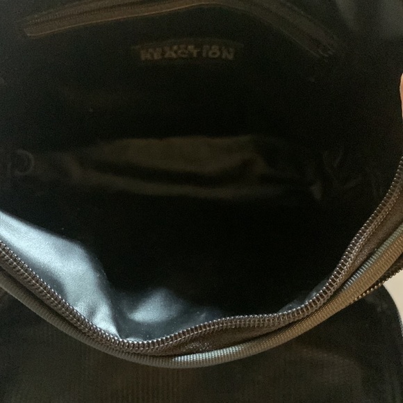 ✈️Kenneth Cole Reaction Travel Case – Your Toiletries Deserve First-Clas… - Picture 10 of 13